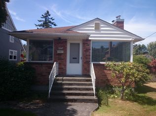 3241 61st Ave SW, Seattle, WA 98116