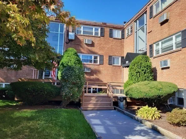 701 Adams St Unit 10, Dorchester, MA 02122