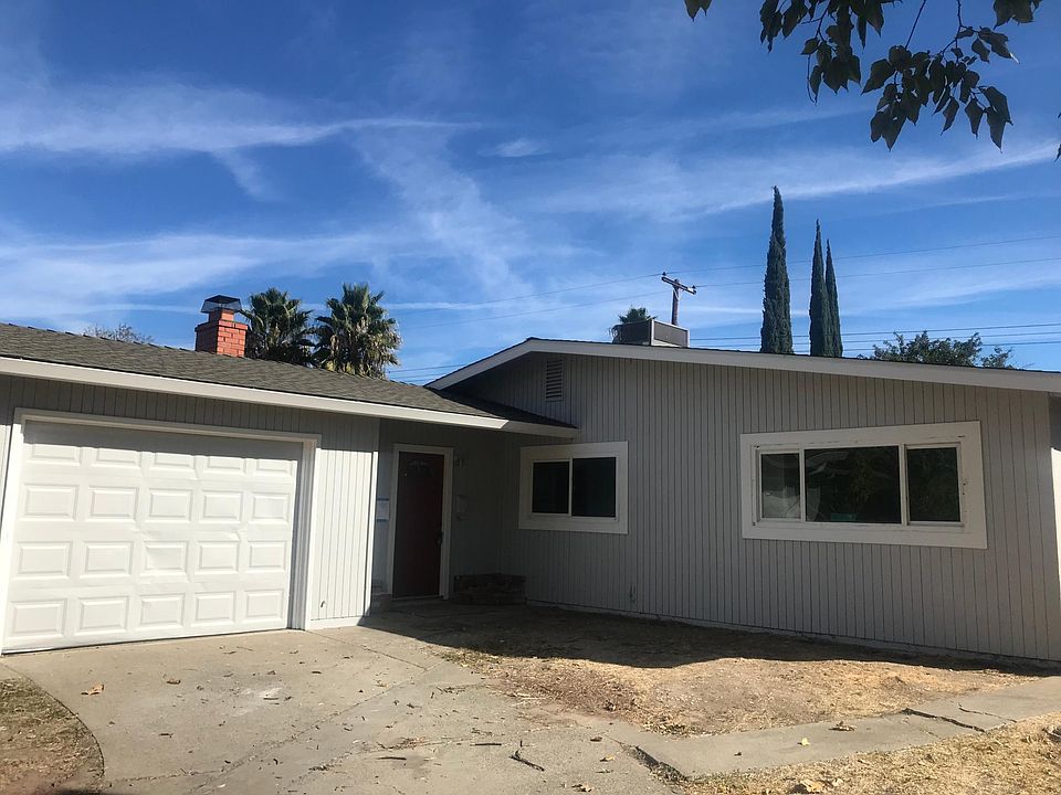 2nd image of 8046 Buttonwood Way