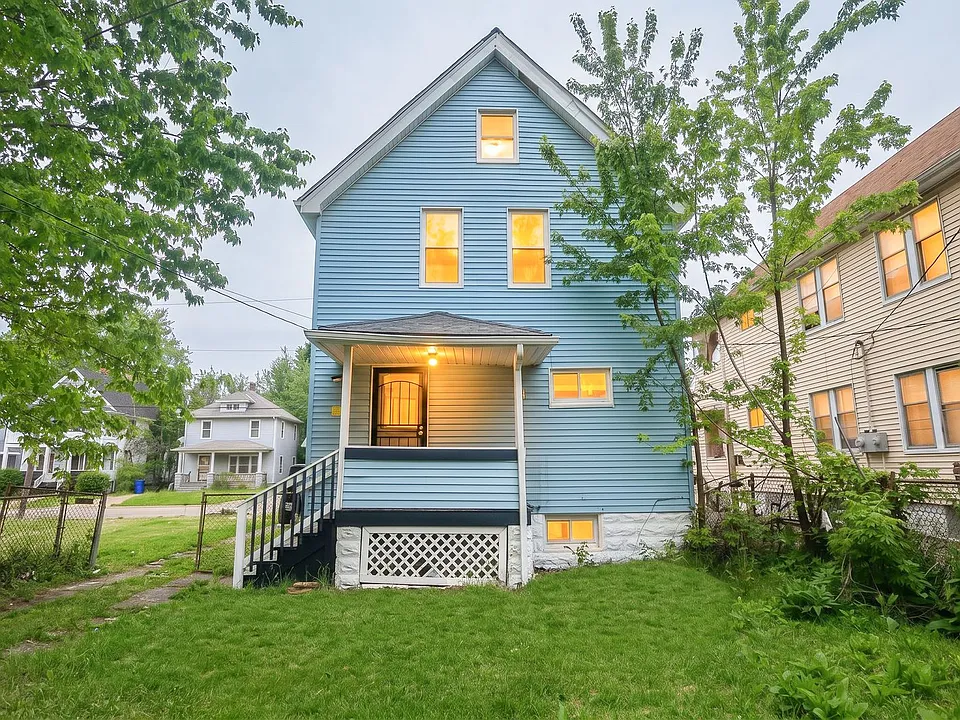 13306 Harvard Ave
