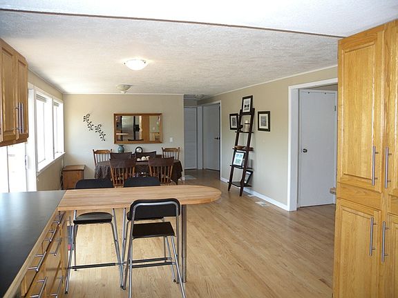 Kitchen Open to Dining Rm