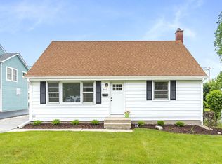 969 S Spring Rd, Elmhurst, IL 60126