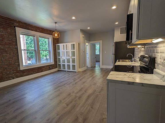 2nd image of 4229 Botanical Ave Floor 2