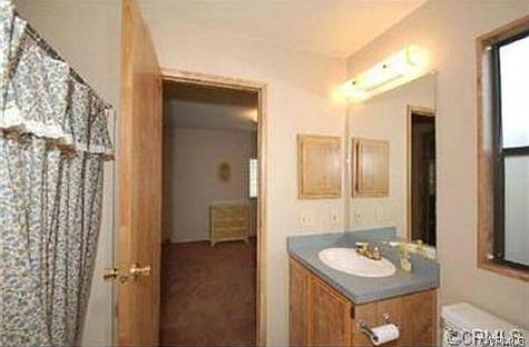3rd image of 20 Rollingwood Dr Space 34