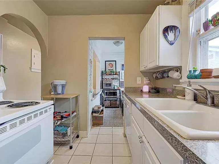 2823 NW 13th St — Photo 12