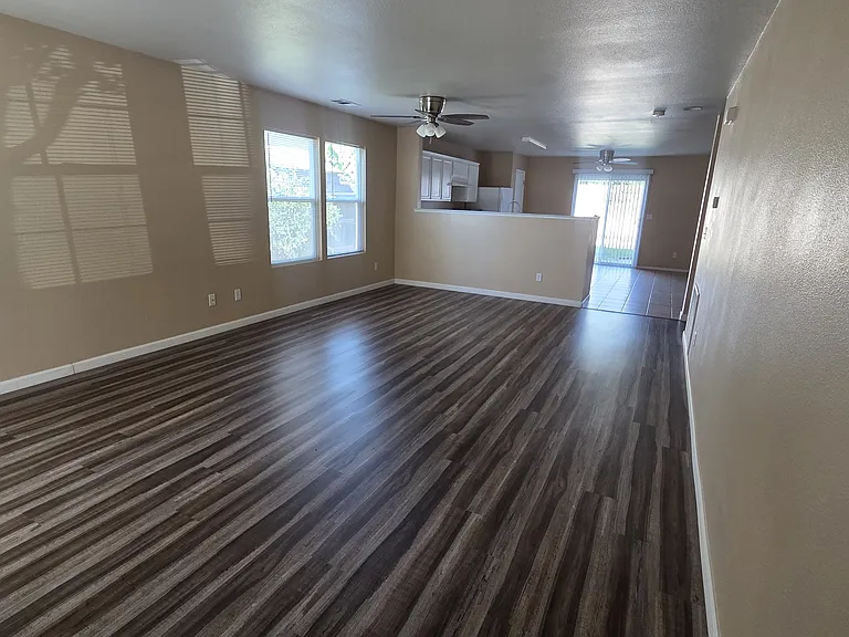 3880 Solstice Ave — Photo 6