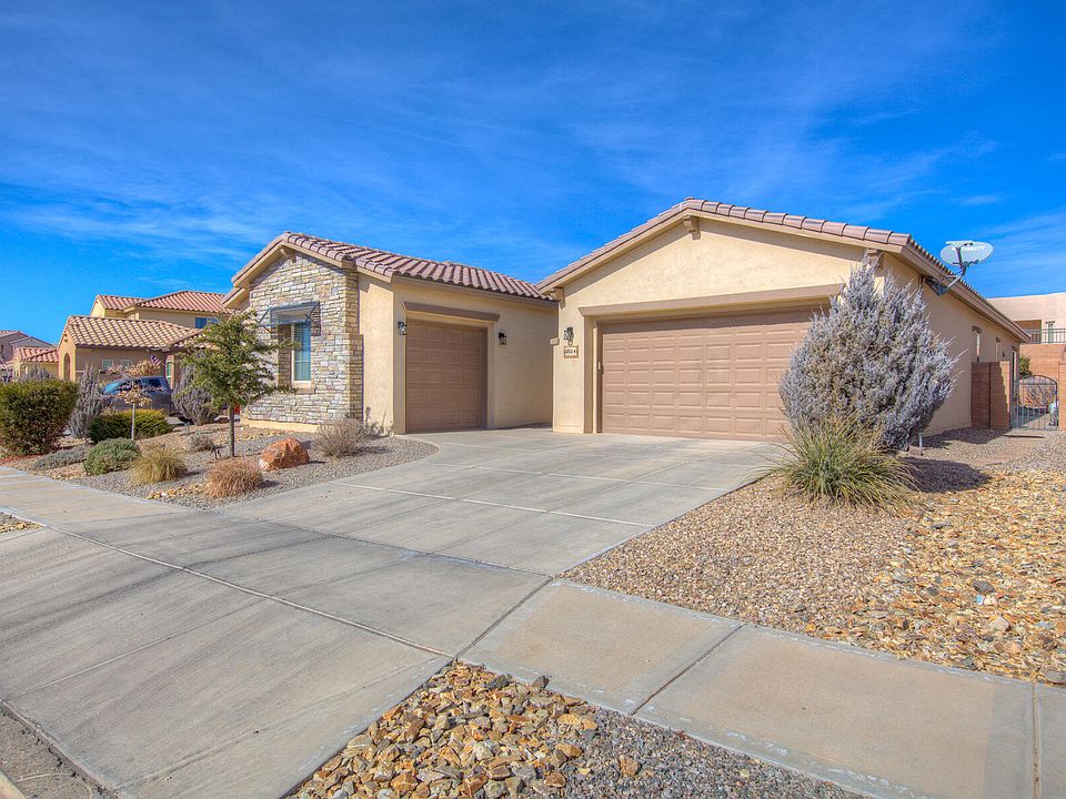 1st image of 4014 Plaza Colina NE