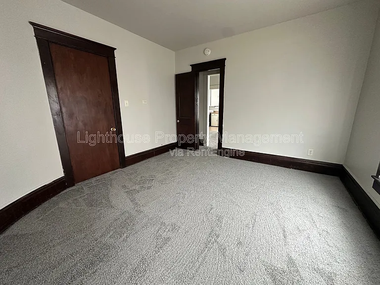 566 Capital Ave SW #4 — Photo 6