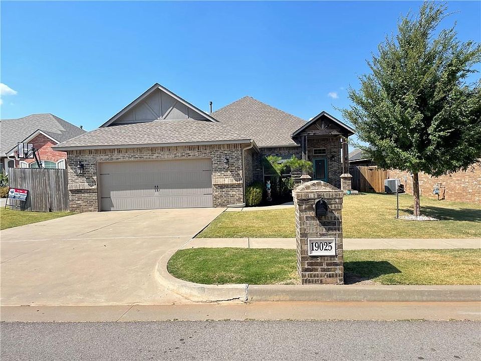 1st image of 19025 Meadows Crossing Dr