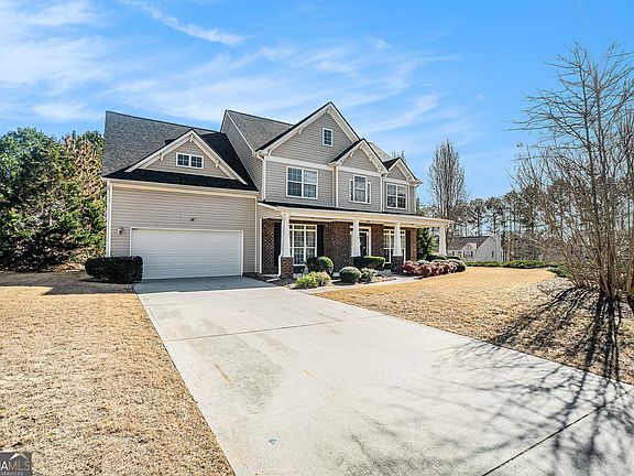2nd image of 1200 Saint James Pl