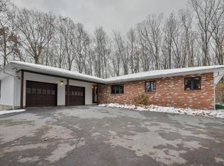 28 Gertrude Dr, Middletown, NY 10940