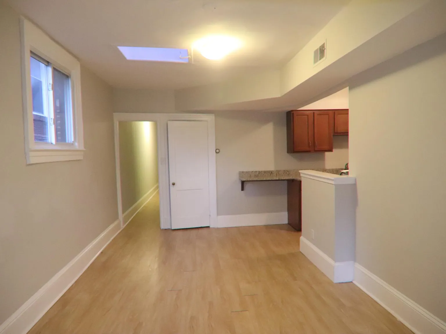 Studio, 600 sqft, $1,150 — Photo 2