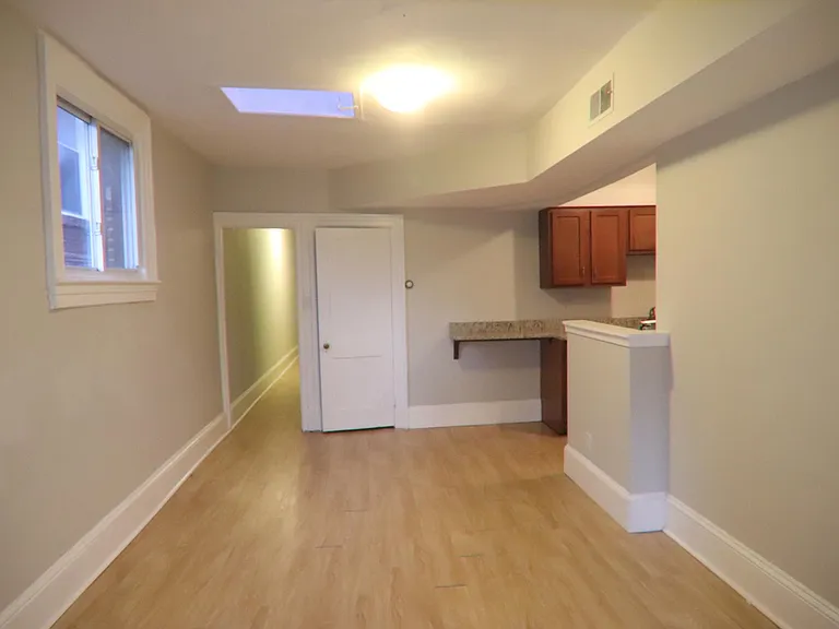1404 Eutaw Pl #6 — Photo 2