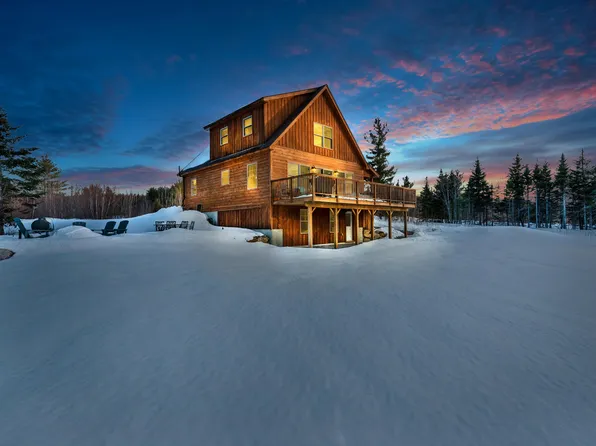 27 Second Street, Bethel, ME 04217