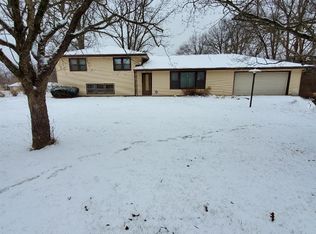 1337 Gerber Rd, Edwardsville, IL 62025