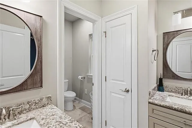 5024 Paris Ave — Photo 16
