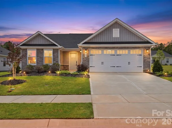 609 Nesbe St, Lancaster, SC 29720