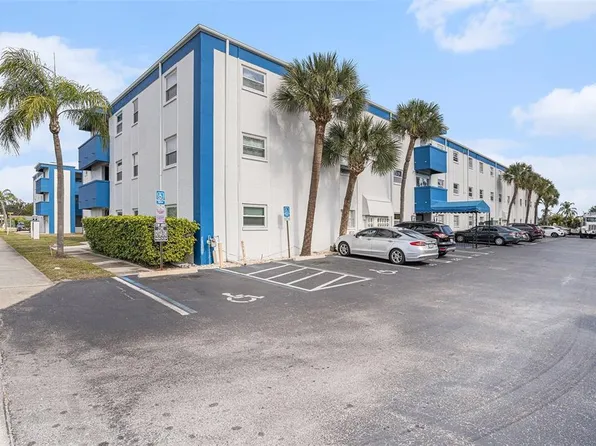 350 79th Ave N APT 132, Saint Petersburg, FL 33702