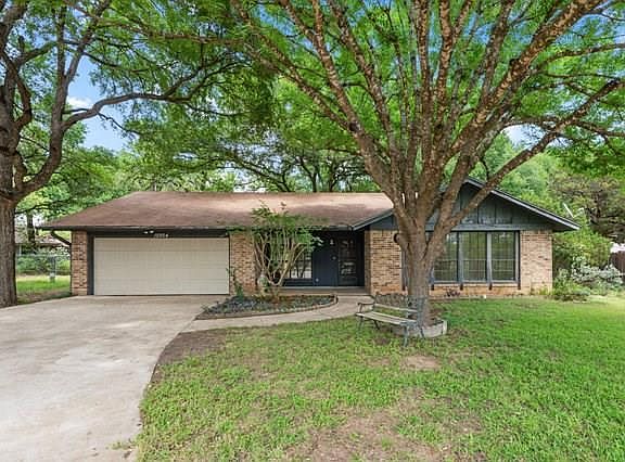 2nd image of 12904 Oak Creek Cir