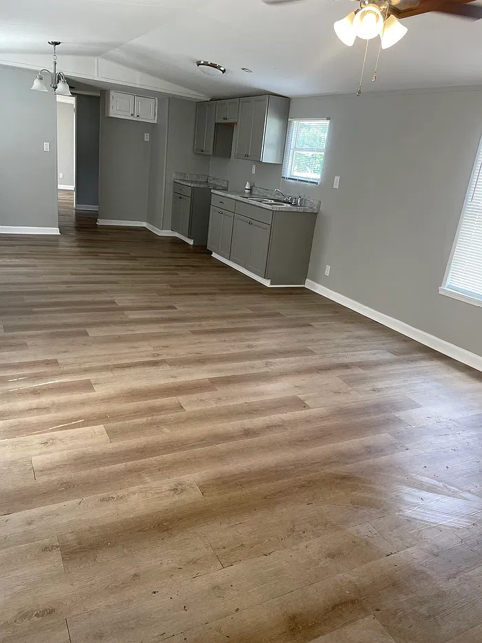 3 bed, 2.0 bath, $995 — Photo 2