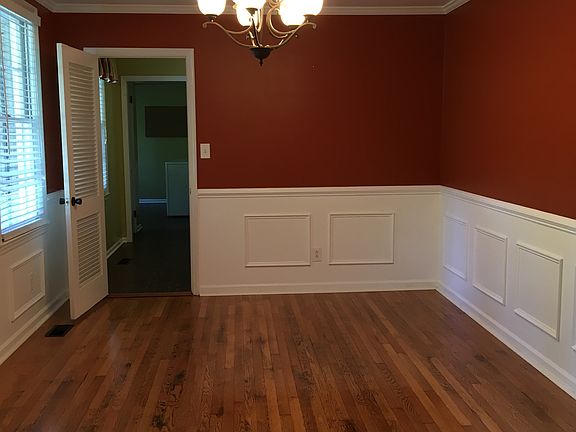 5th image of 204 Hershel Dr