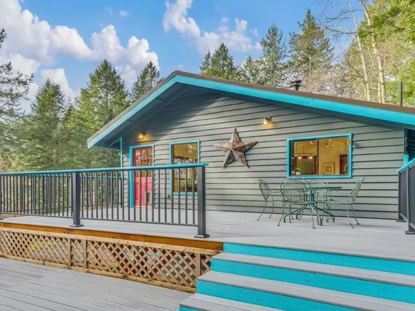 10504 SW 216th St #B, Vashon, WA 98070