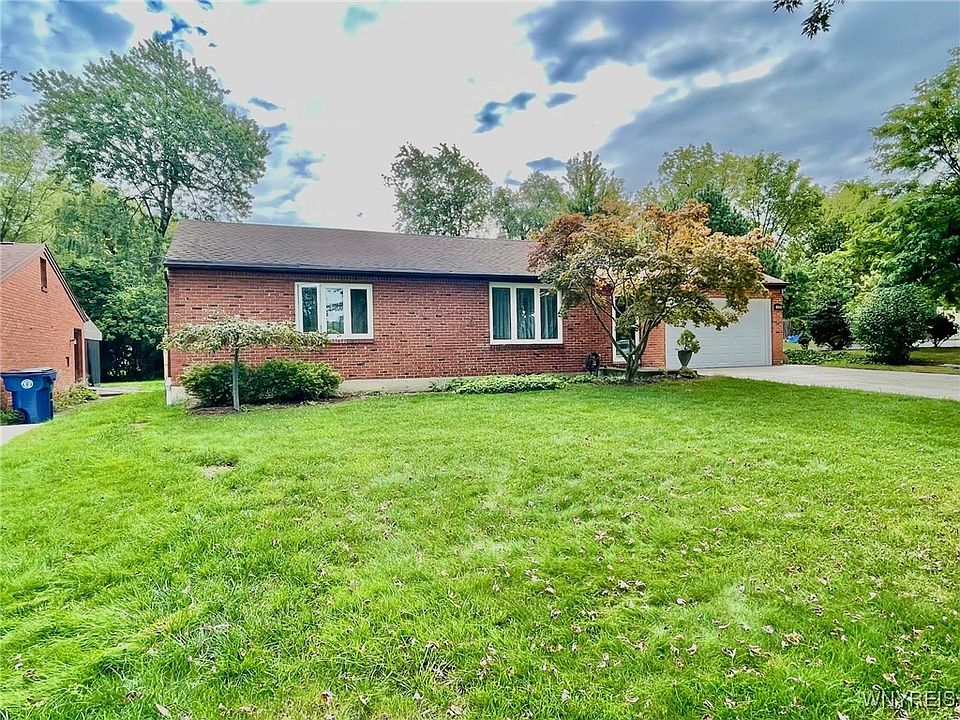1st image of 103 Campus Dr E
