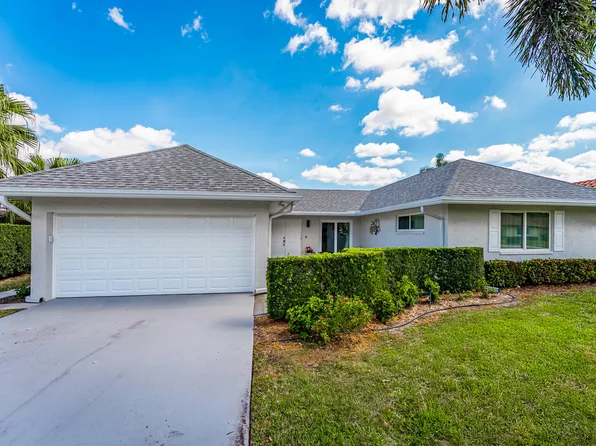 10370 Greentrail Drive N, Boynton Beach, FL 33436