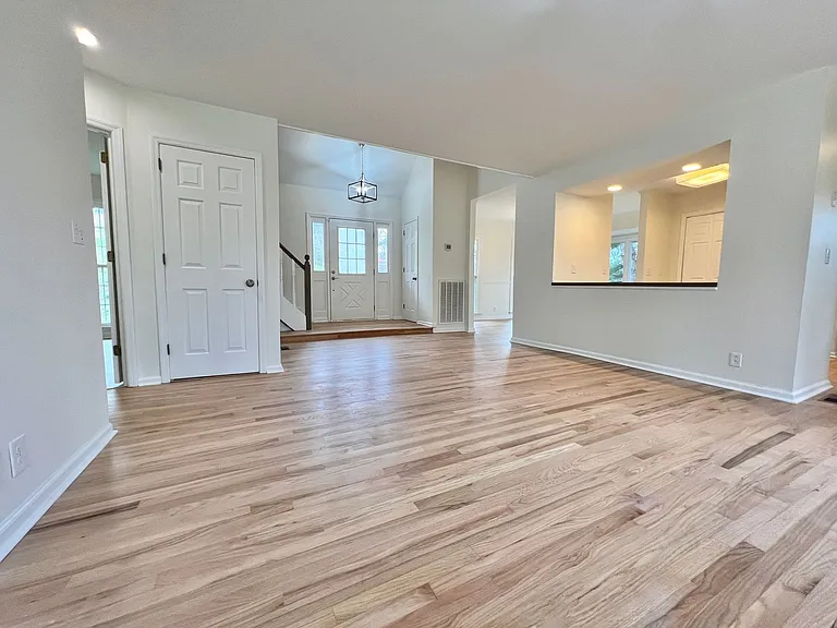 1405 Brenner Ct — Photo 5