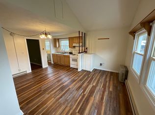 6 Cottage Dr, Chelsea, ME 04330