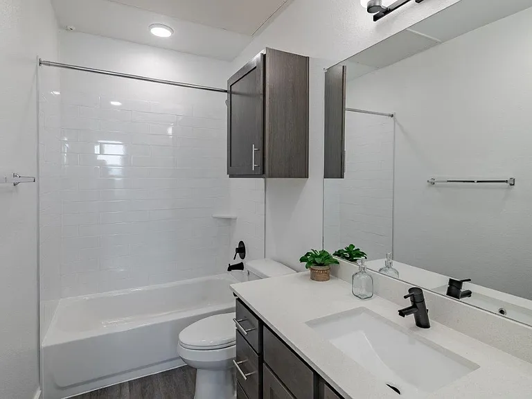 Elevate at Skyline Townhomes — Photo 12
