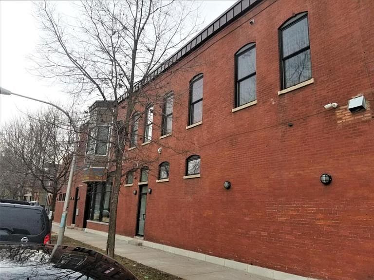 1st image of 2535 W North Ave #2F