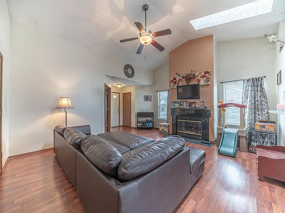 4th image of 3235 Southern Hills Dr