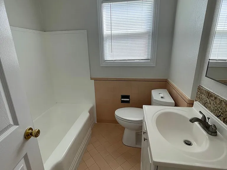 1444 Chestnut Ave — Photo 13