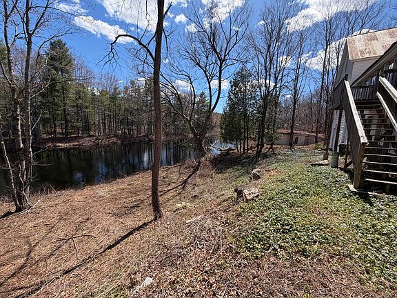 5th image of 586 Plains Road