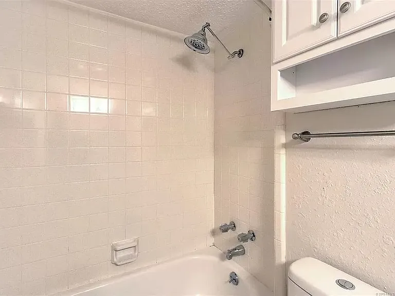 2604 W Hartford St — Photo 19