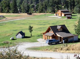 18 Durango Dr, Winthrop, WA 98862