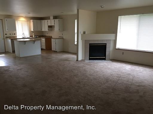 5th image of 3828 80th St NE Unit A