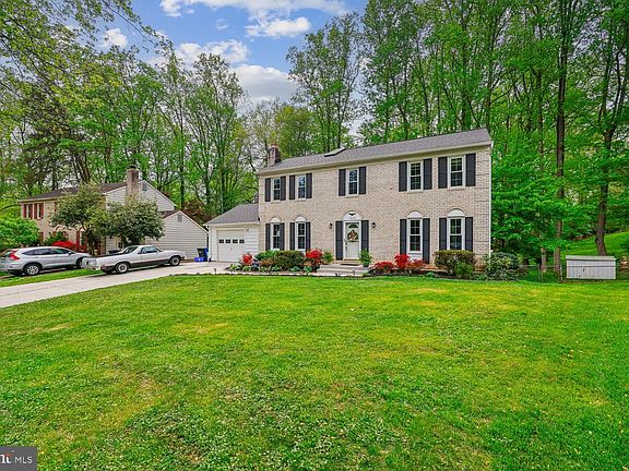3rd image of 1604 Winding Waye Ln