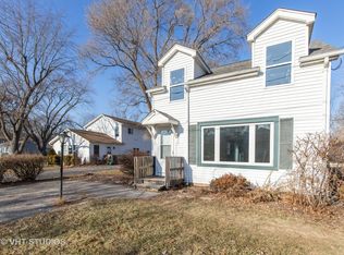 26068 W Cooney Island Rd, Ingleside, IL 60041