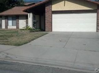 2915 Orange St, Highland, CA 92346