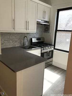 Rented by Realty 2000 Corp | media 12