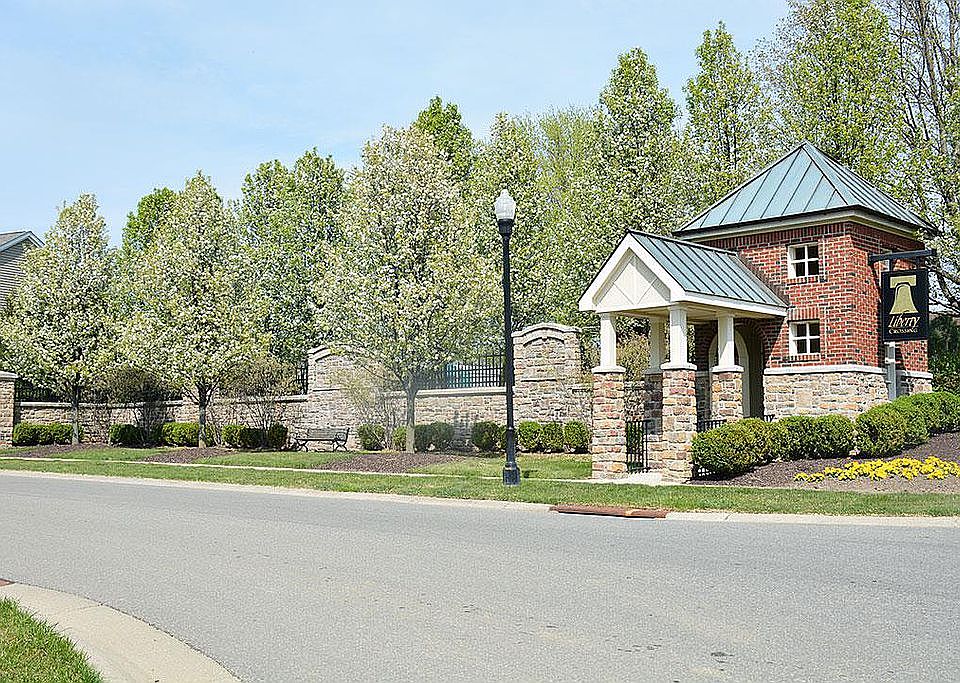 Liberty Crossing Entrance
