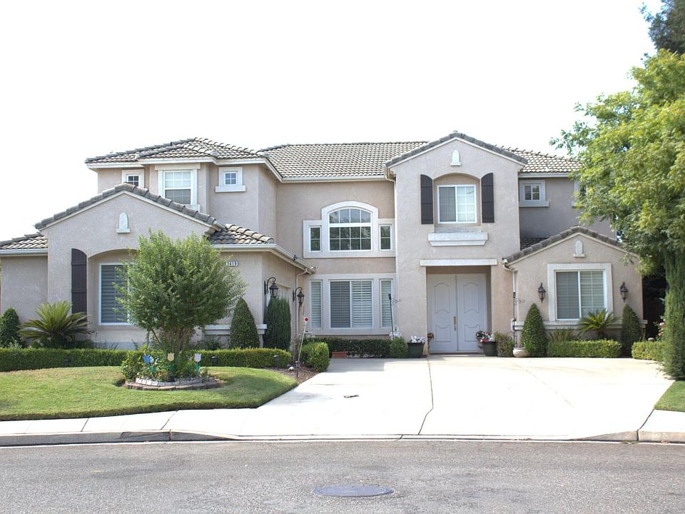 1st image of 2419 E Eclipse Ave