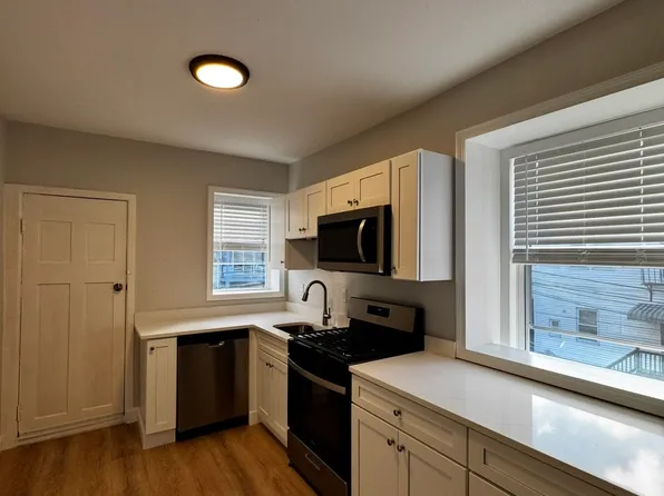 249 Maverick St #9, Boston, MA 02128