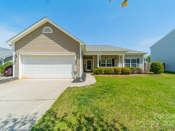 243 Valerie Dr, Lincolnton, NC 28092