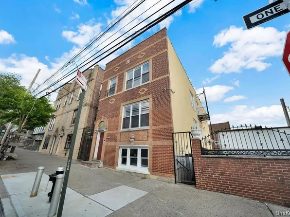 10104 32nd Ave #1F, East Elmhurst, NY 11369