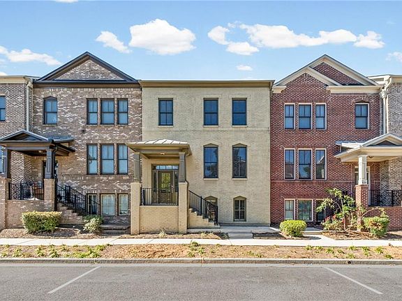2nd image of 416 Fieldview Way