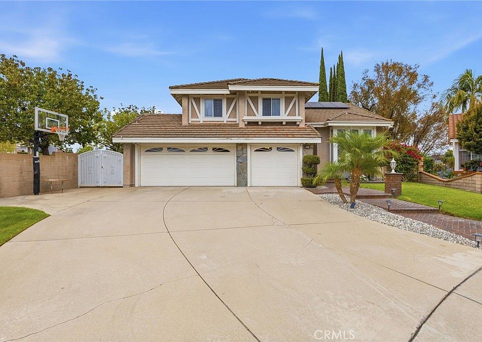 1st image of 108 Magnolia Cir