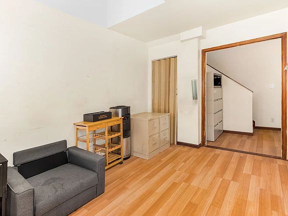 3rd image of 420 W 23rd St #1PA